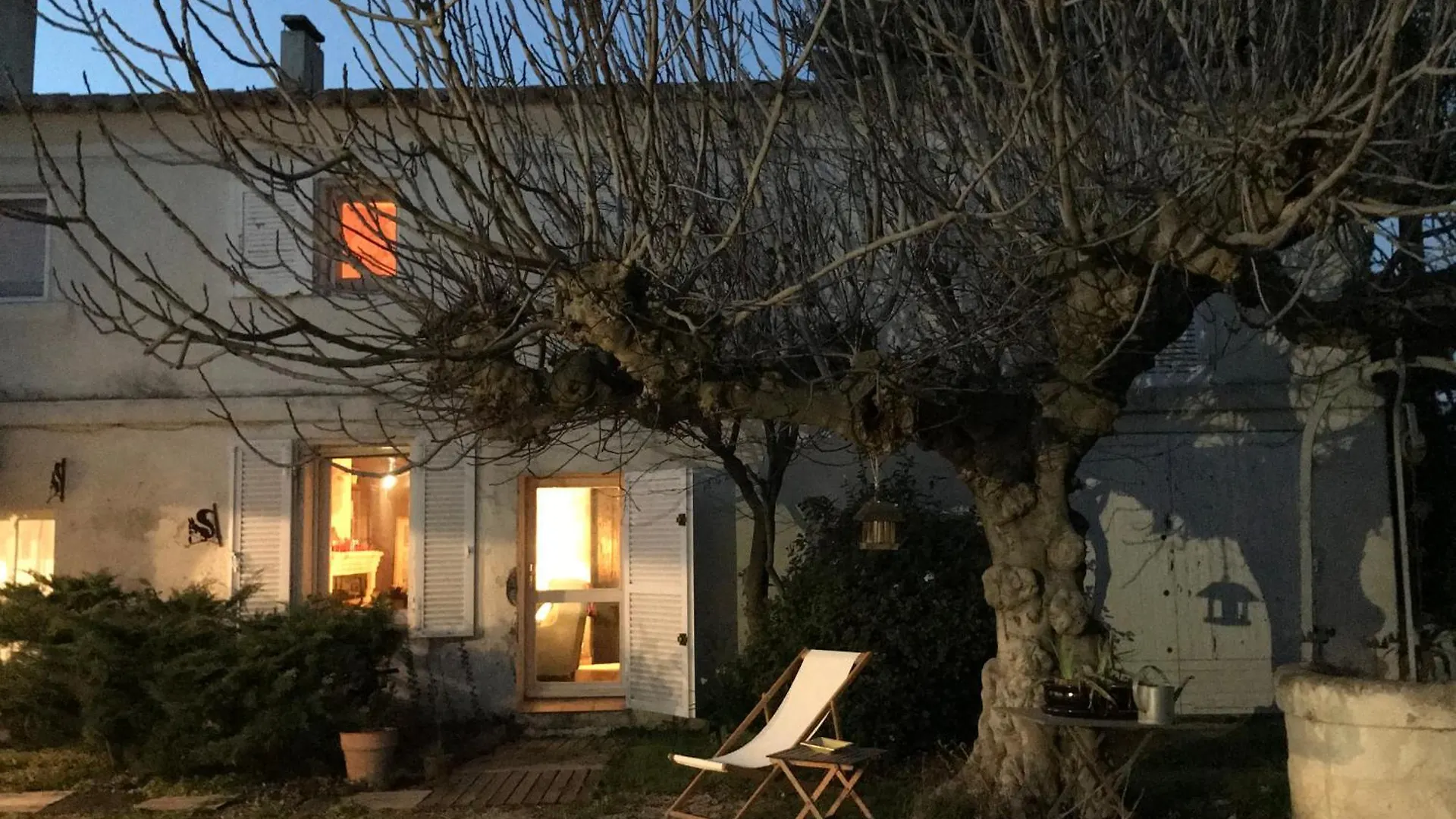 Le Mas Des Figuiers Arles 0*,  France