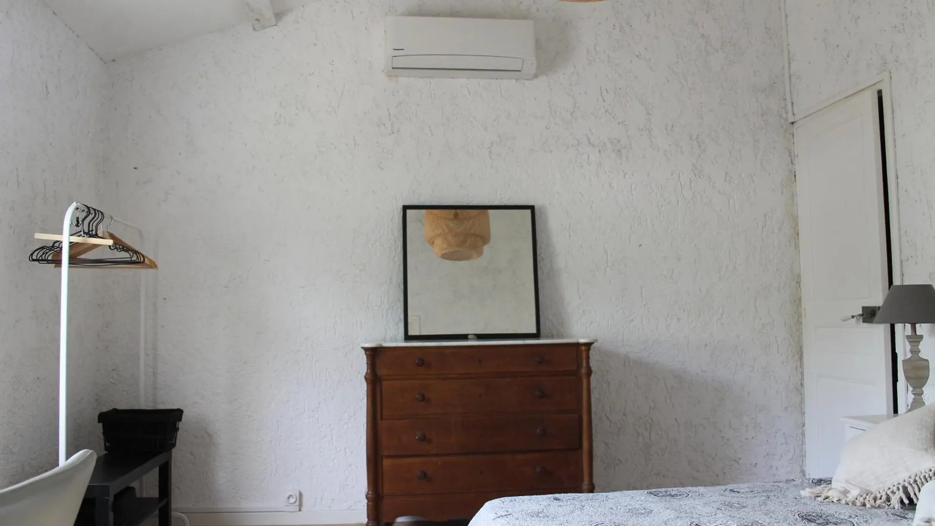 Le Mas Des Figuiers Arles